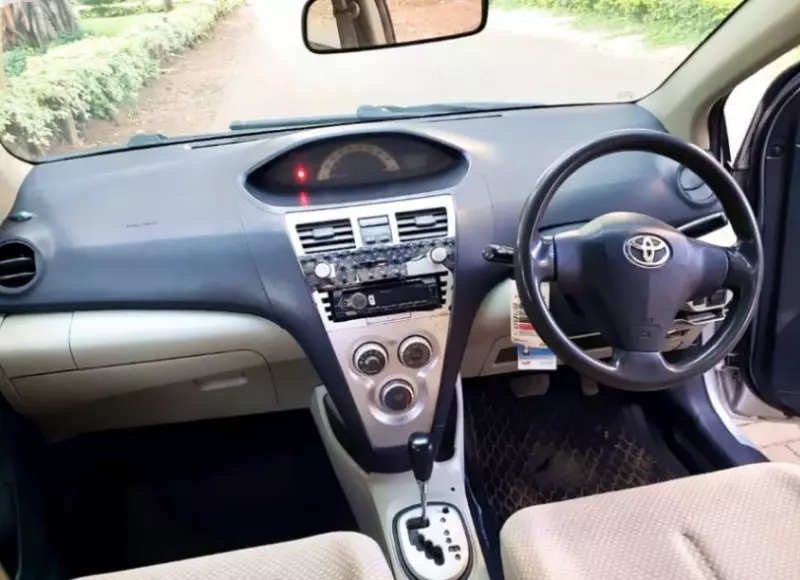 Toyota Belta   - 2008