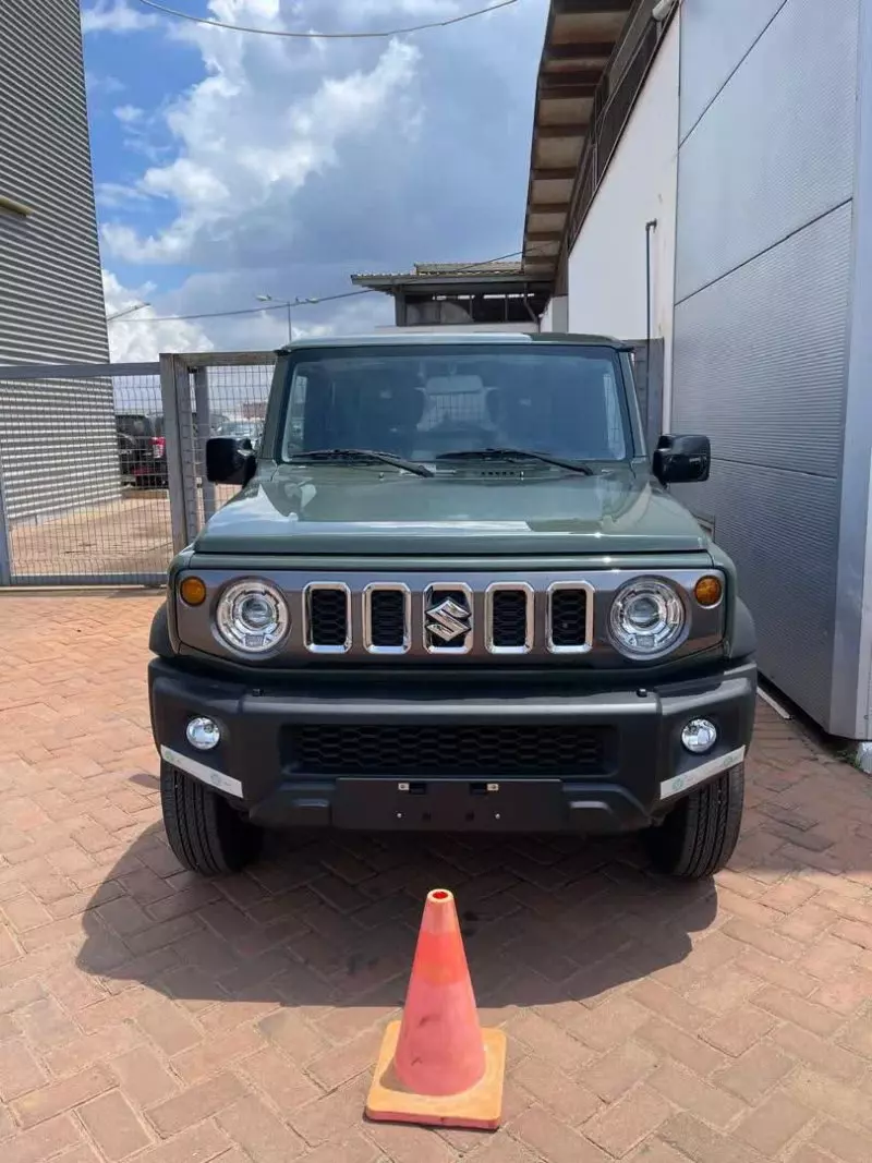 SUZUKI Jimny    - 2025
