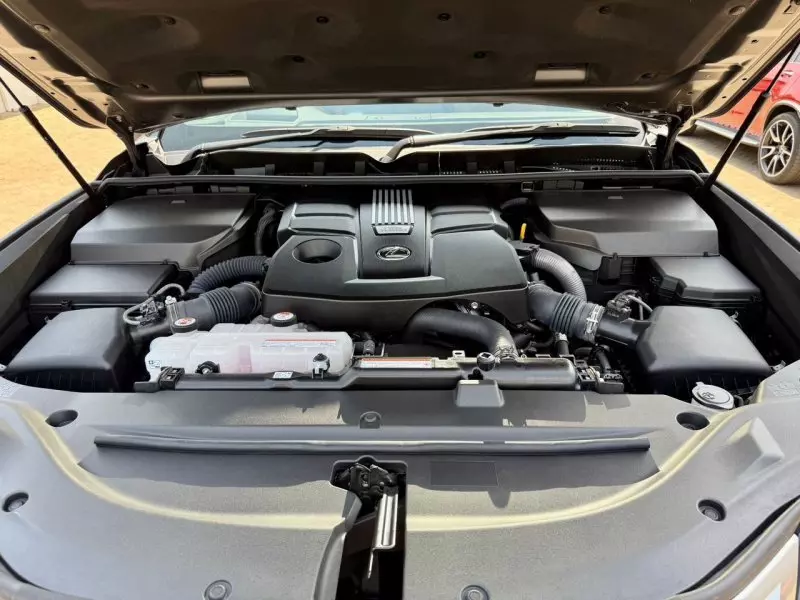 Lexus LX 600   - 2023