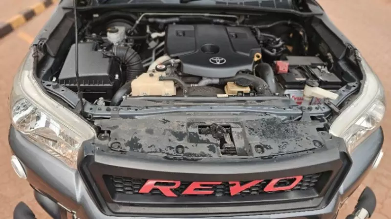 Toyota Hilux Revo    - 2019