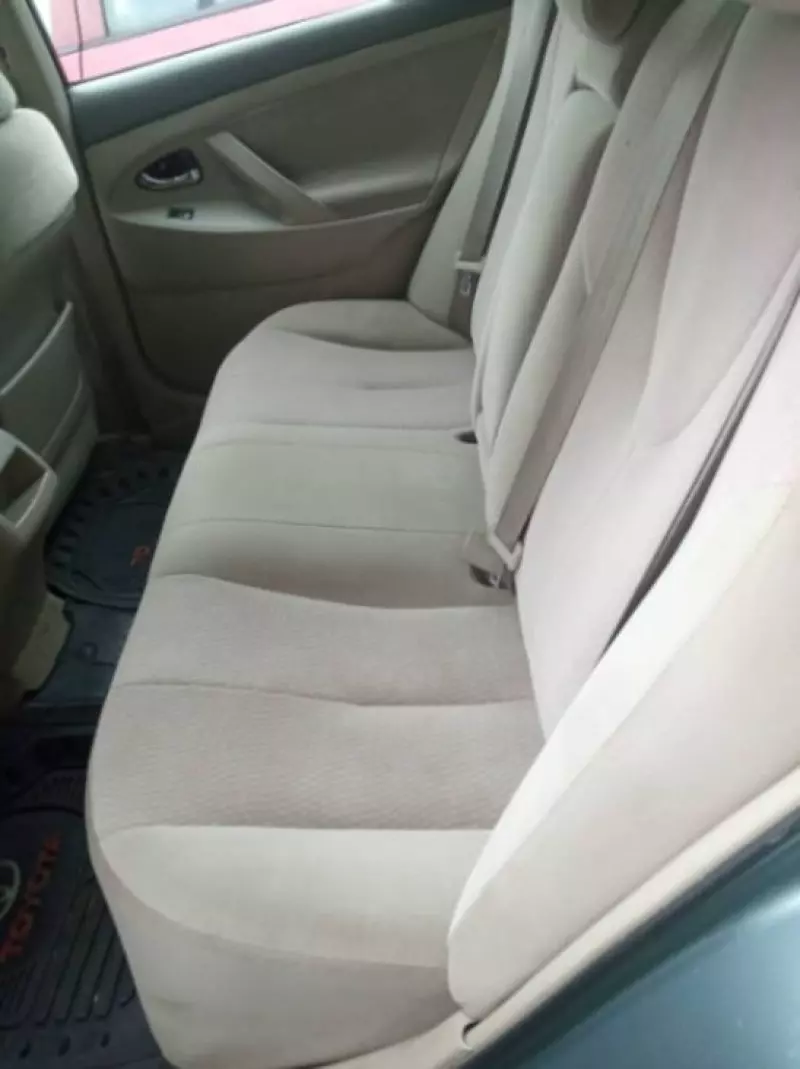 Toyota Camry   - 2011