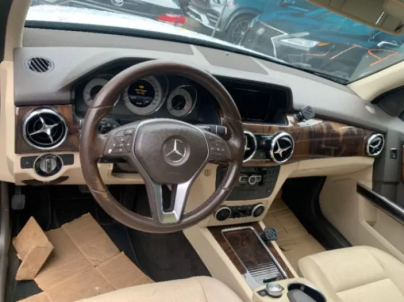 Mercedes-Benz GLK 350   - 2014