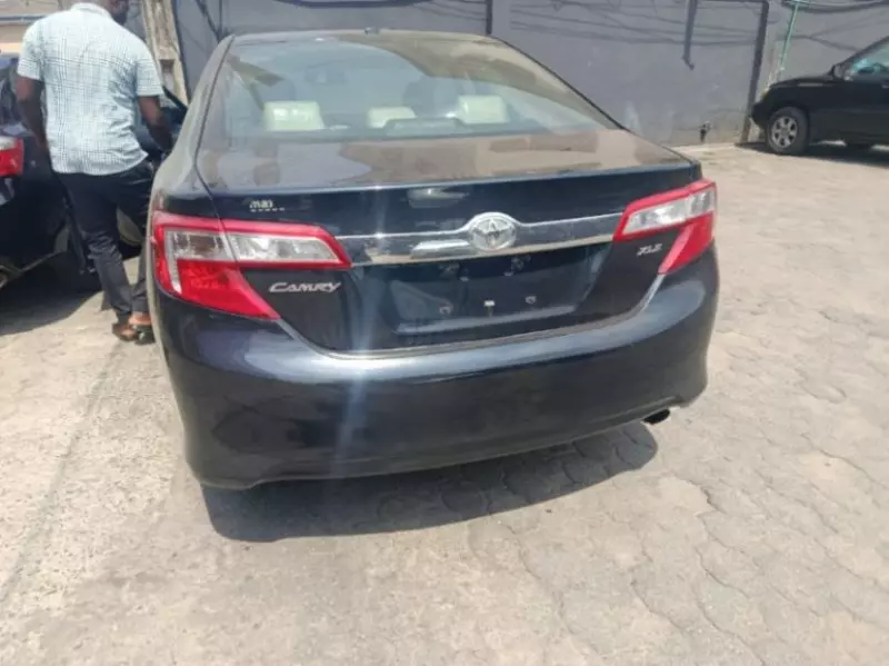 Toyota Camry - 2014