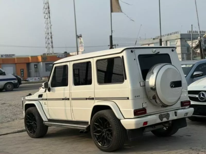 Mercedes-Benz G 63 AMG   - 2013