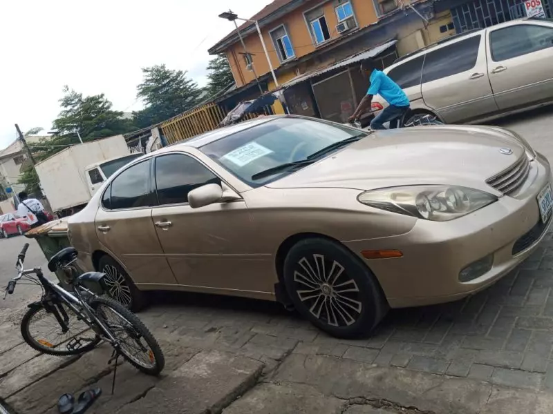 Lexus ES   - 2003