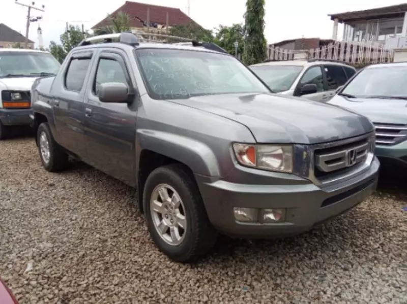 Honda Ridgeline   - 2010