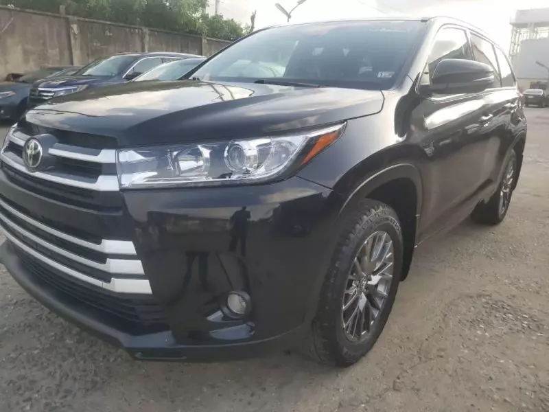 Toyota Highlander   - 2018