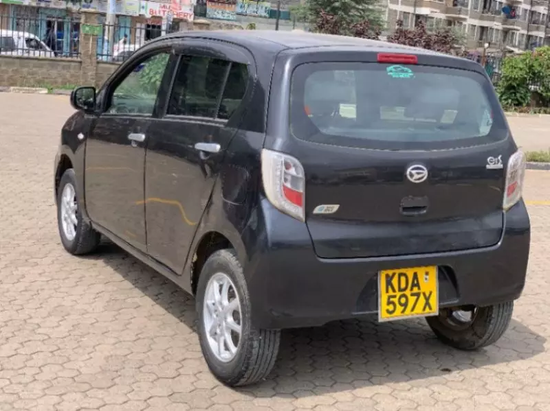 Daihatsu Mira    - 2013