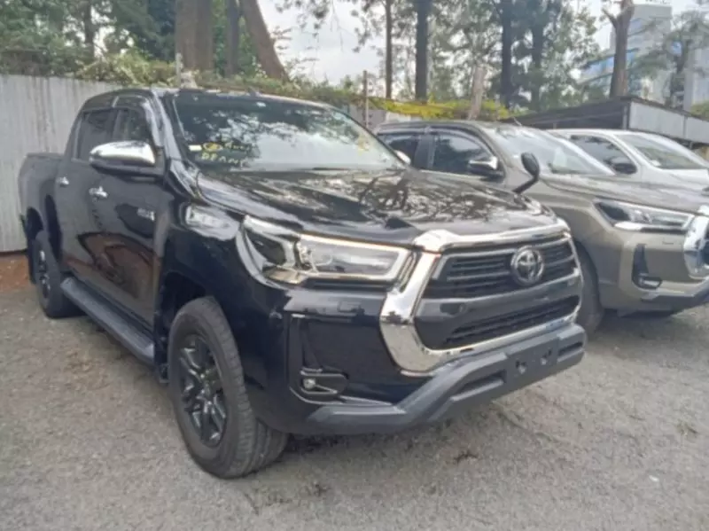 Toyota Hilux   - 2020