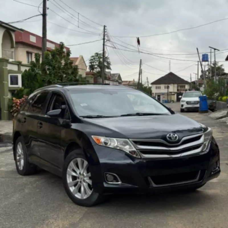 Toyota Venza   - 2013