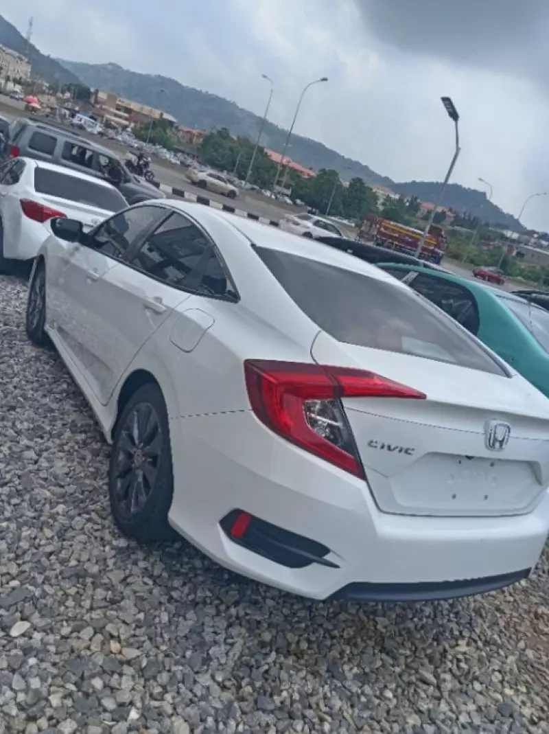 Honda Civic   - 2017