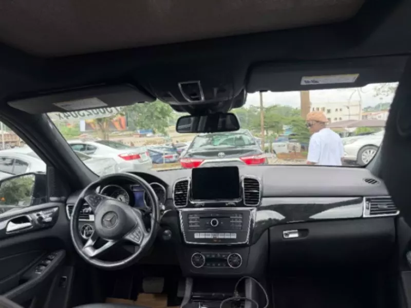 Mercedes-Benz GLE 350   - 2017