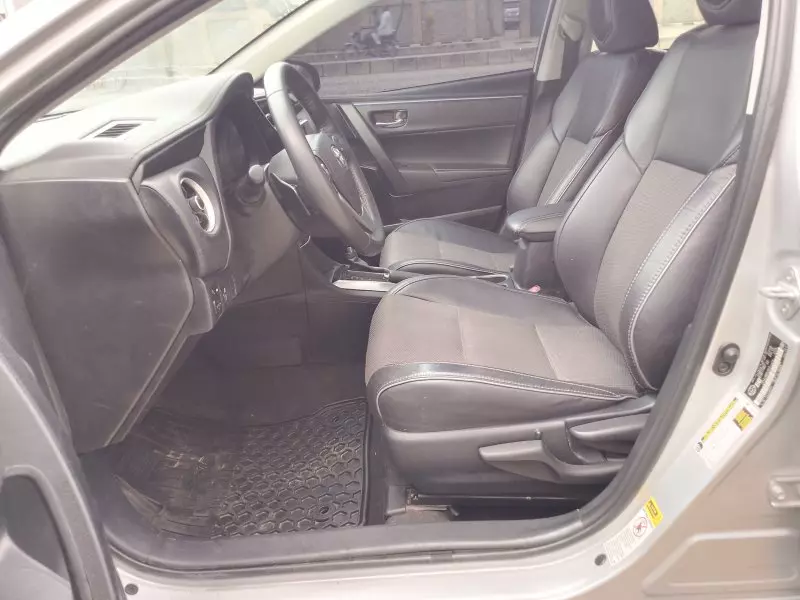 Toyota Corolla   - 2016