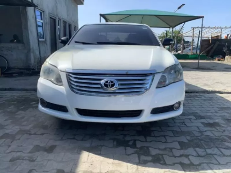 Toyota Avalon   - 2008
