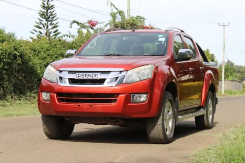 Isuzu D-Max   - 2015