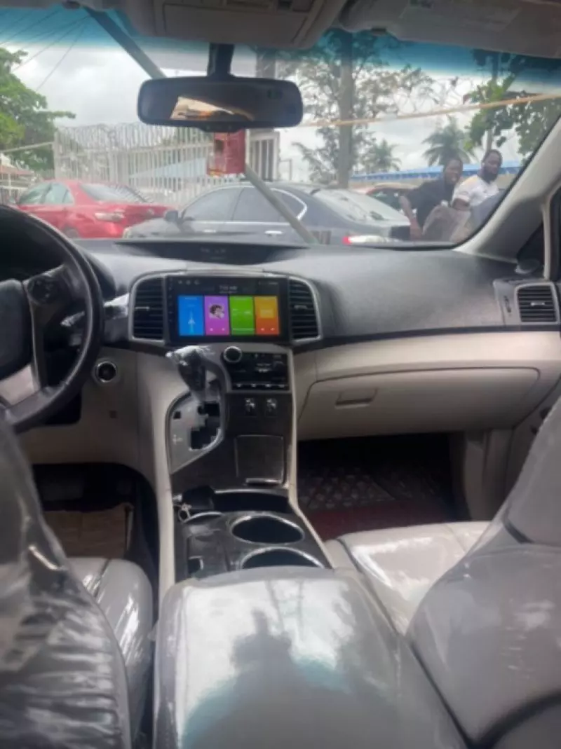 Toyota Venza   - 2013