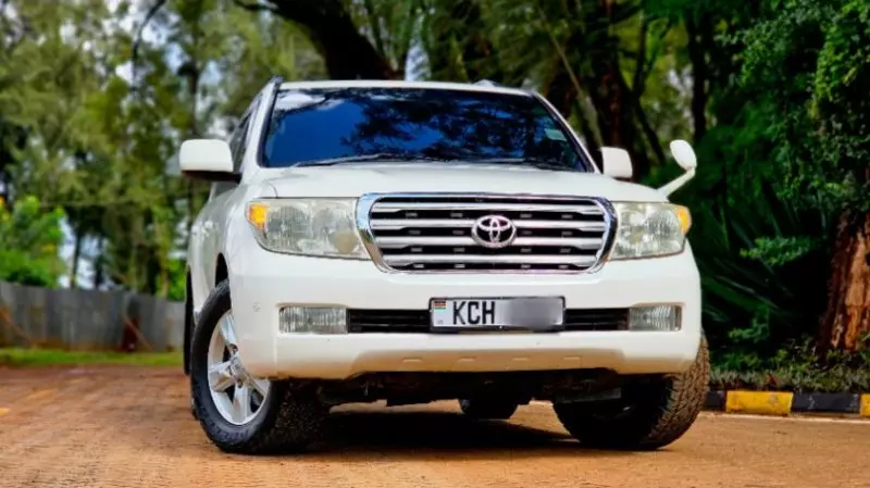 Toyota Landcruiser  V8   - 2009