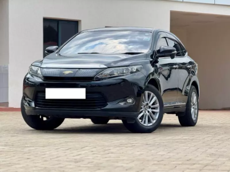 Toyota Harrier   - 2015