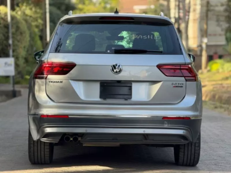 Volkswagen Tiguan   - 2019