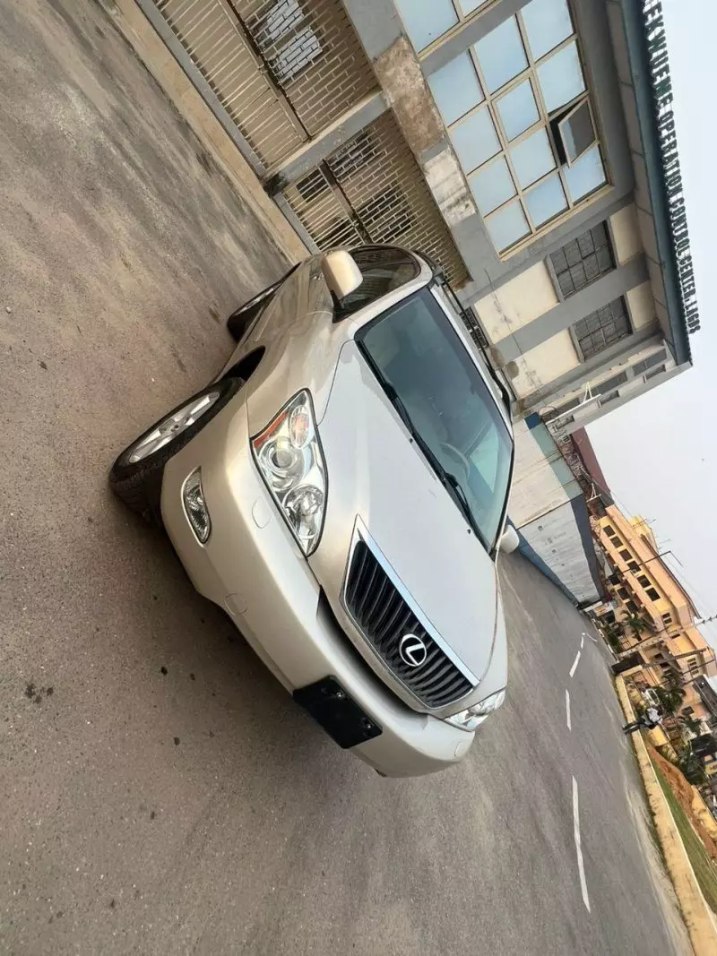Lexus RX 350   - 2012