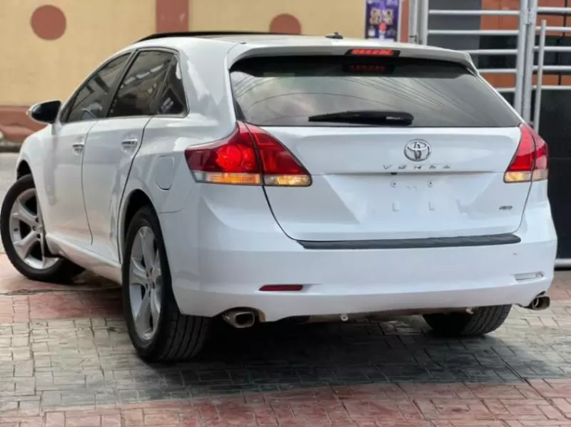 Toyota Venza   - 2010