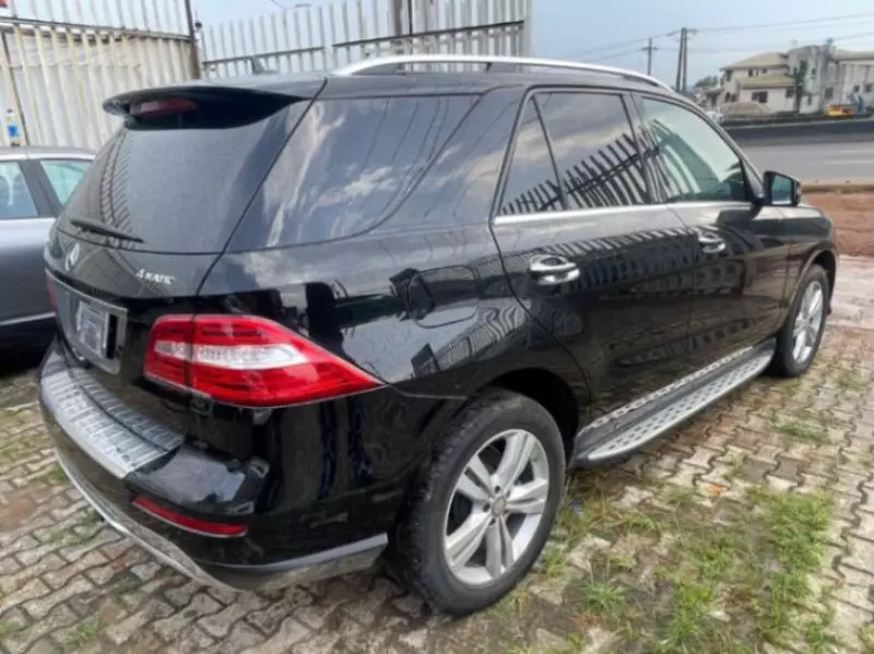 Mercedes-Benz ML 350   -