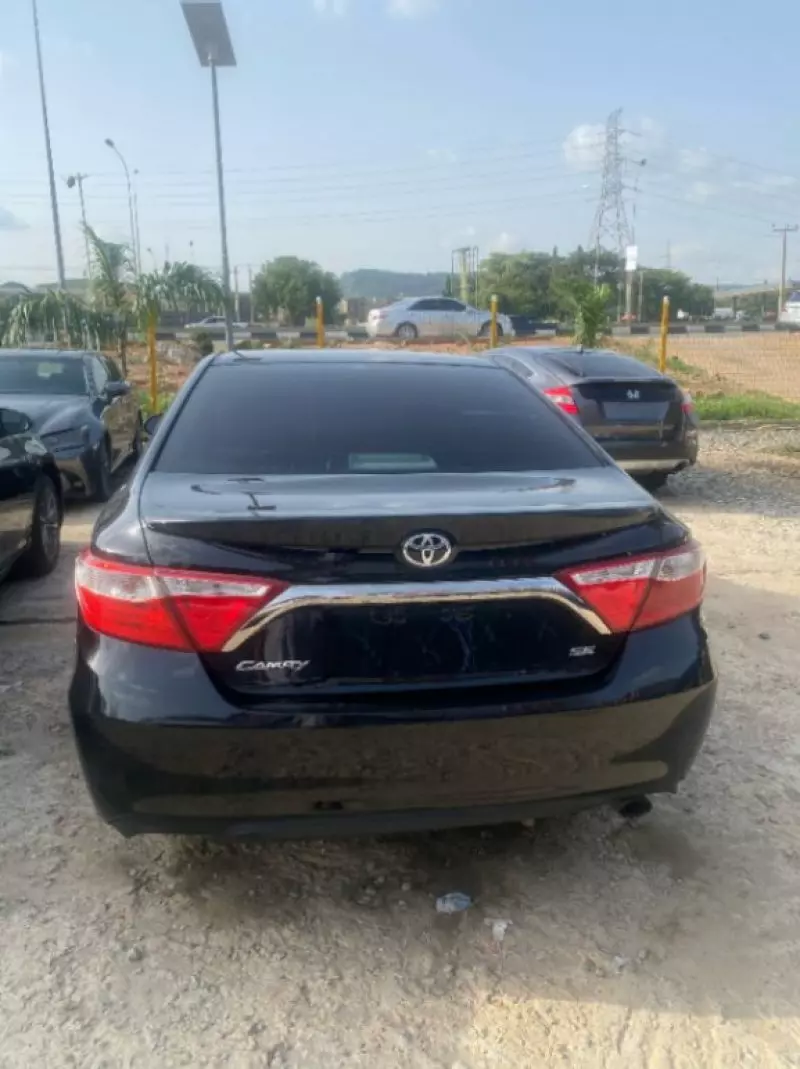 Toyota Camry   - 2015