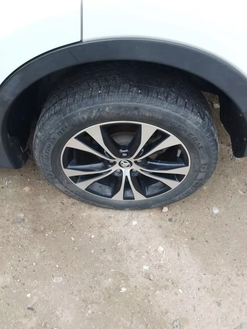 Toyota RAV 4   - 2015