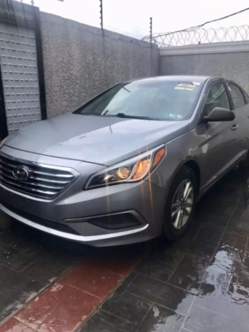 Hyundai Sonata   - 2015