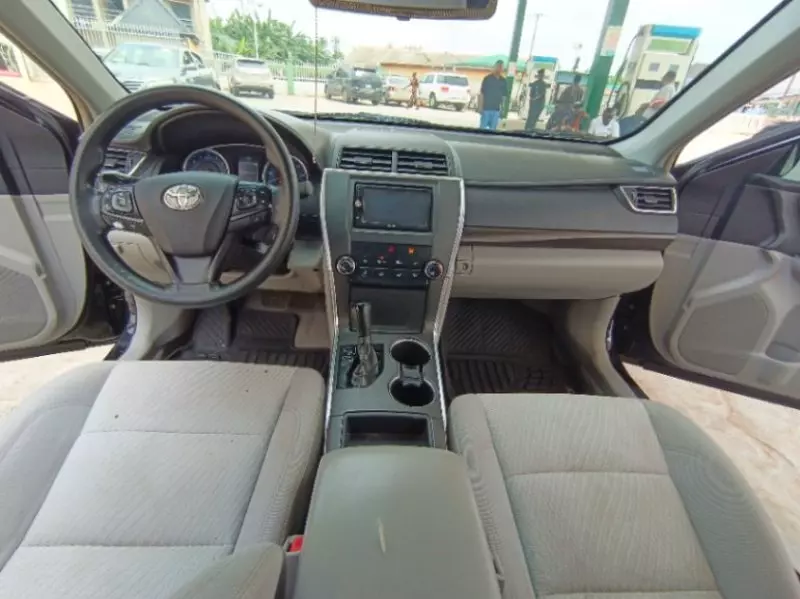 Toyota Camry   - 2016