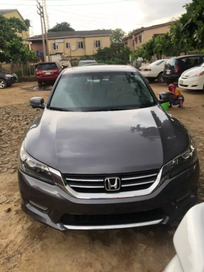 Honda Accord - 2013