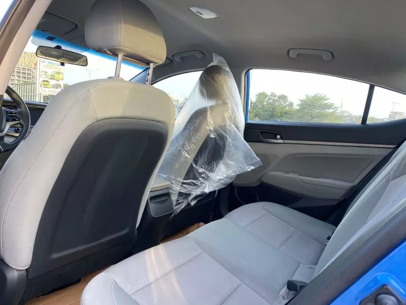 Hyundai Elantra   - 2017