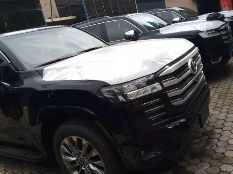 Toyota Land Cruiser - 2024