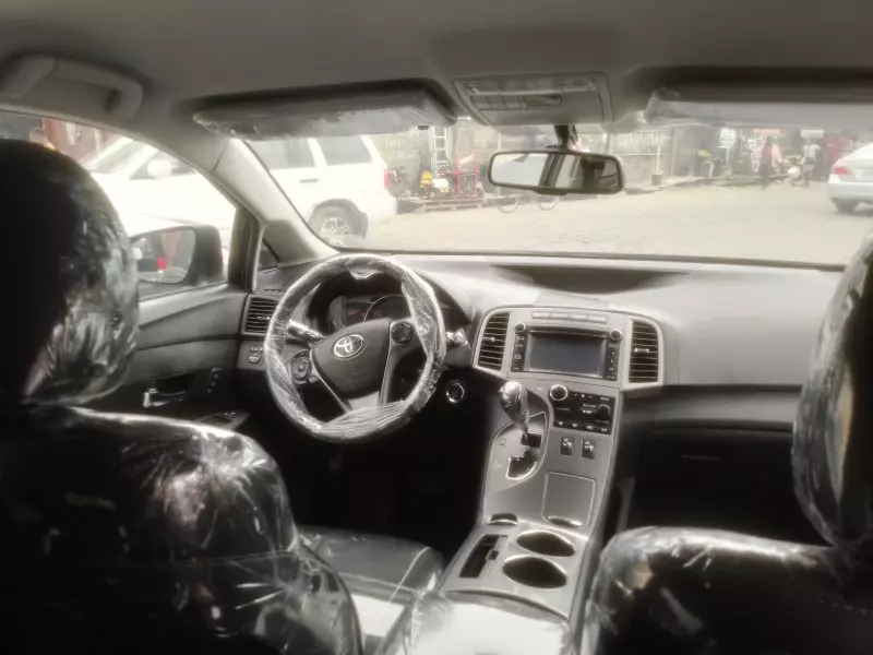 Toyota Venza   - 2014