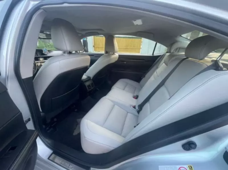 Lexus ES 350   - 2015