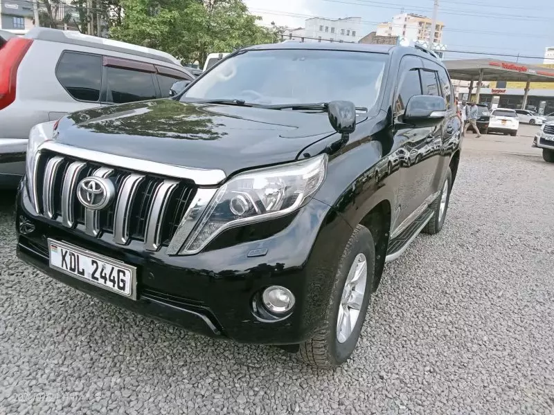 Toyota Landcruiser Prado   - 2016