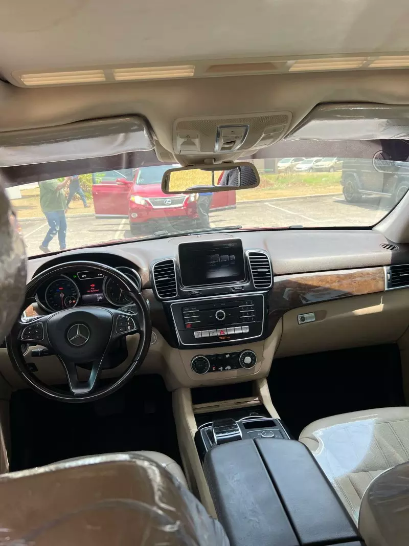 Mercedes-Benz GLE 350   - 2016