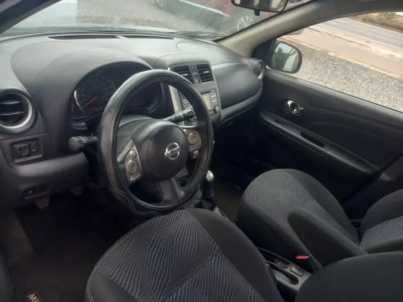 Nissan Rogue   - 2010