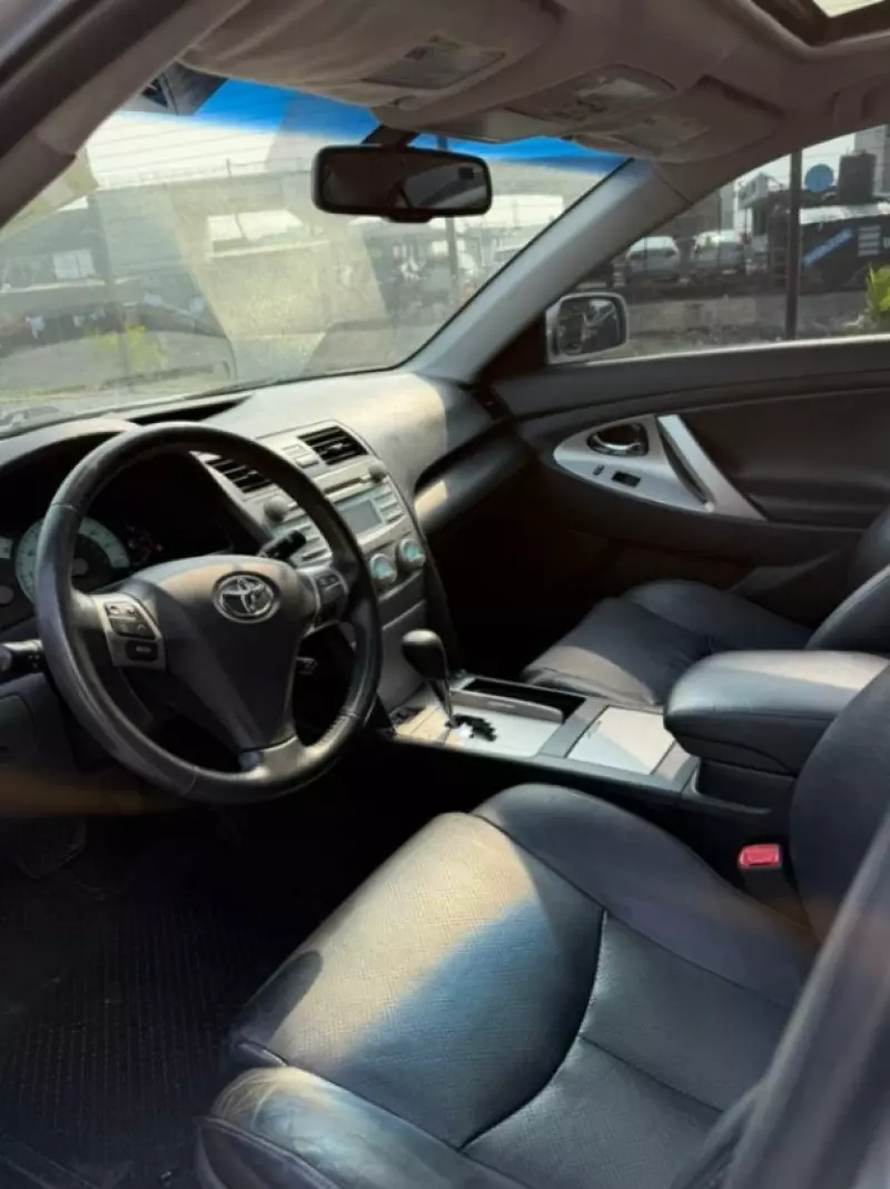 Toyota Camry   - 2007