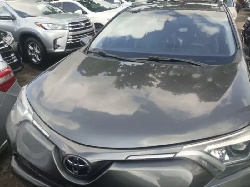 Toyota 4-Runner   - 2012