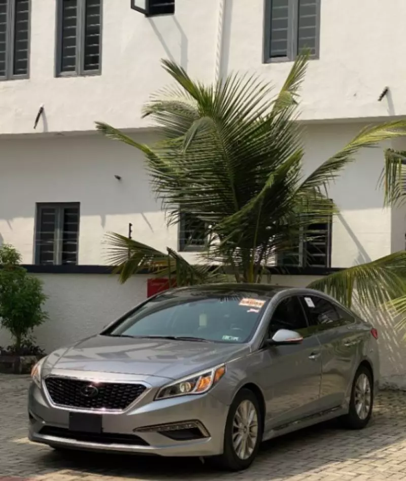 Hyundai Sonata   - 2015