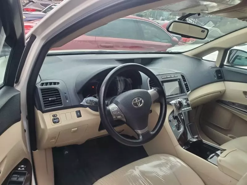 Toyota Venza   - 2010