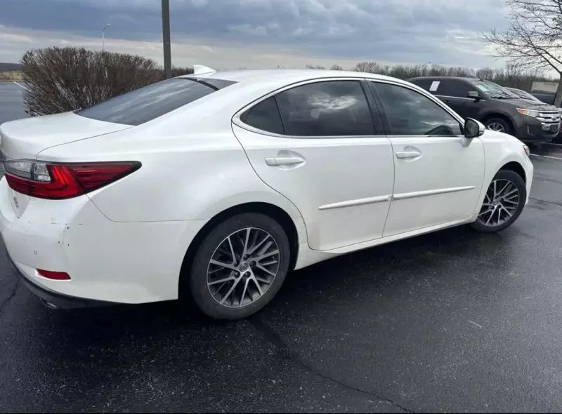 Lexus ES 350 - 2016