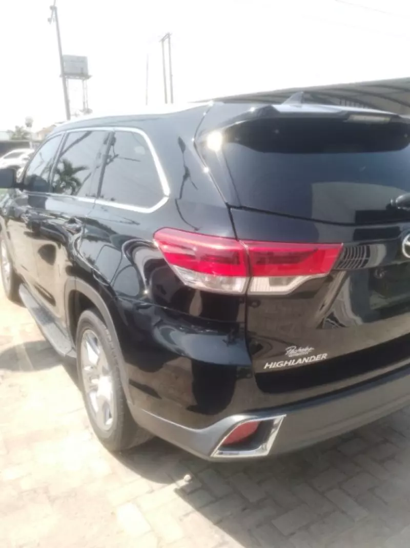 Toyota Highlander - 2019