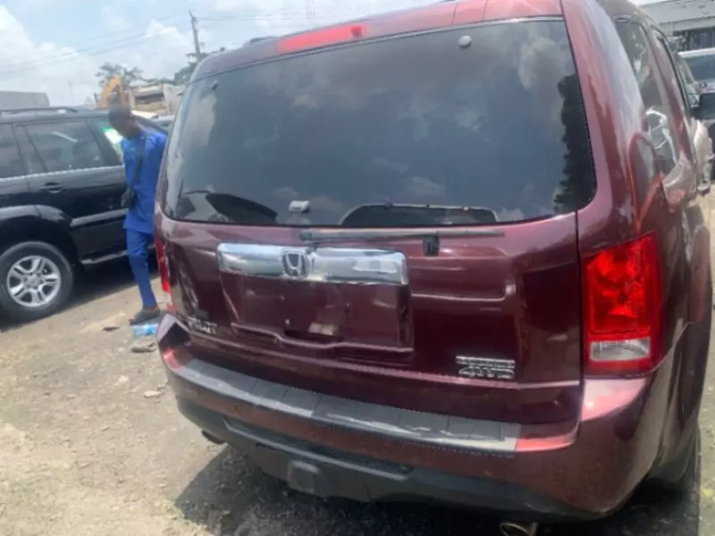 Honda Pilot   - 2012