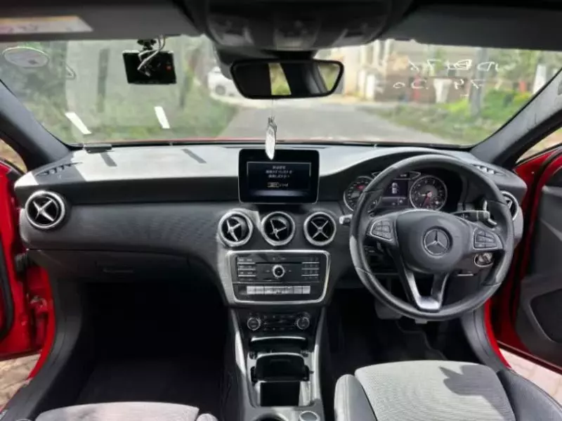 Mercedes-Benz A 180   - 2018