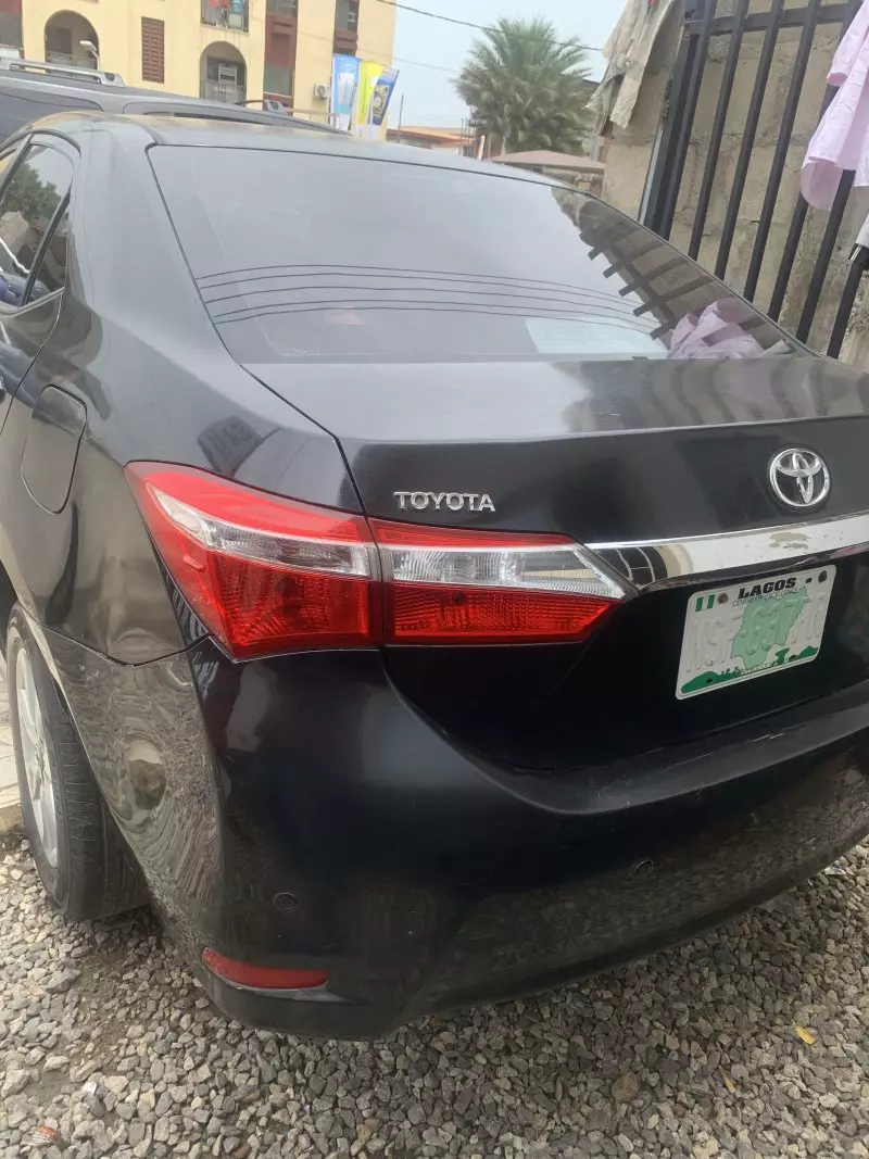 Toyota Corolla   - 2015