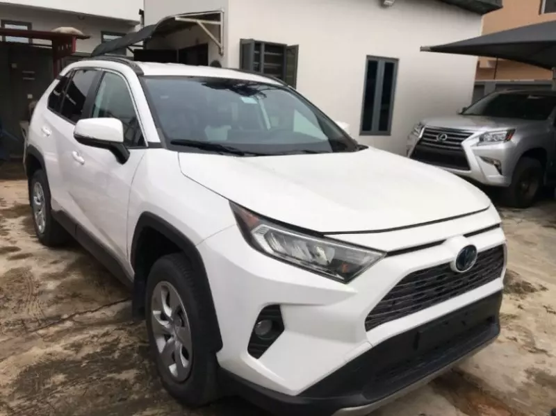 Toyota RAV4   - 2021