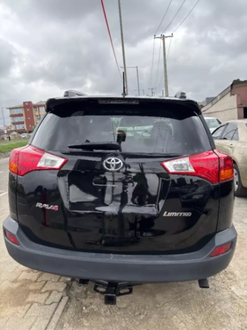 Toyota RAV 4   - 2013