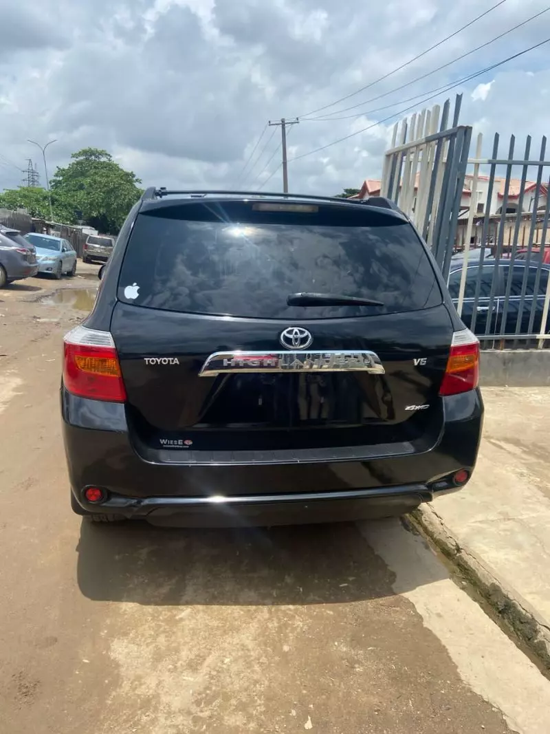 Toyota Highlander   - 2009